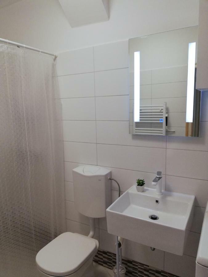 New Renovated Apartment 15 Min From Beach On Foot Πούλα Εξωτερικό φωτογραφία