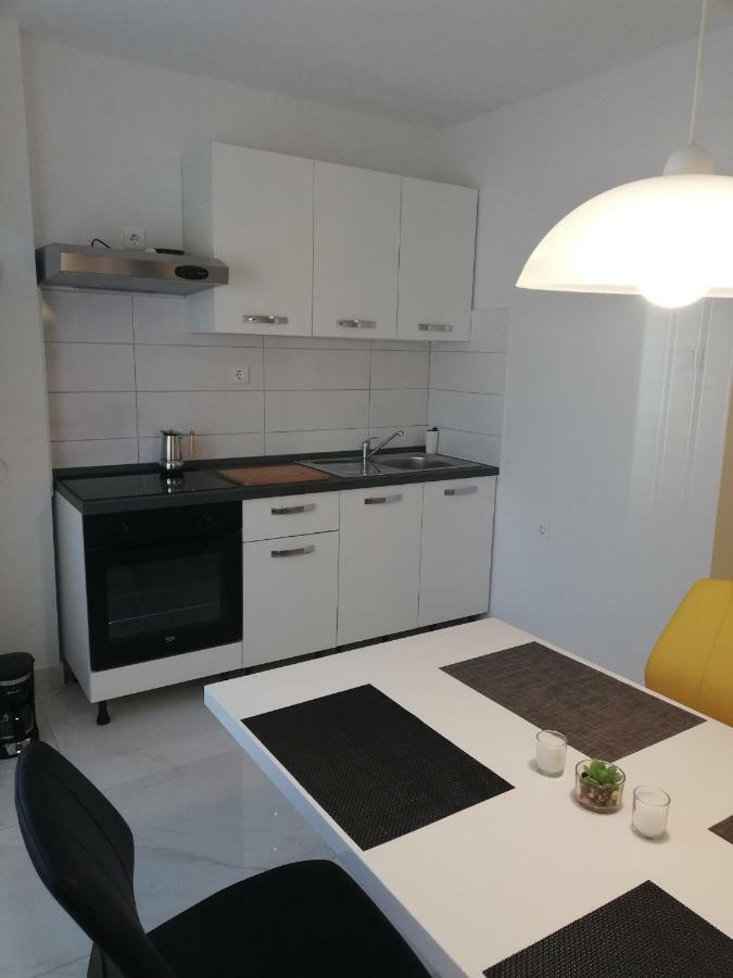 New Renovated Apartment 15 Min From Beach On Foot Πούλα Εξωτερικό φωτογραφία